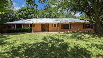 4270 Sir Lancelot Circle, Midlothian TX 76065