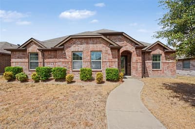 2126 Fair Weather Drive, Lancaster TX 75146 - Photo 2