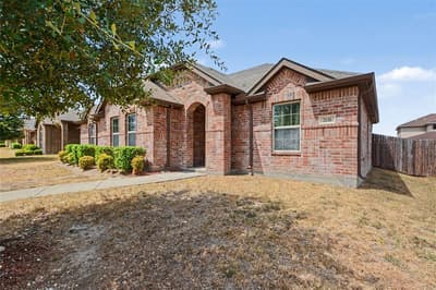2126 Fair Weather Drive, Lancaster TX 75146 - Photo 4