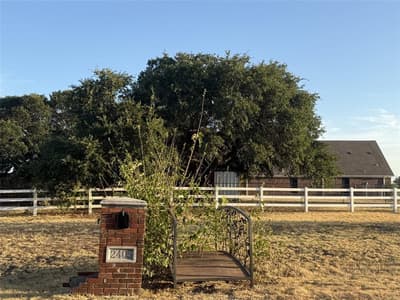 2405 Texan Drive, Haslet TX 76052