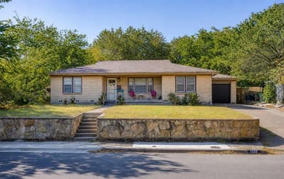 1325 W Water Street, Weatherford TX 76086
