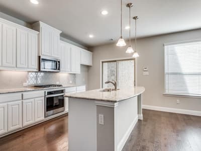 409 Carnaby Court, McKinney TX 75072 - Photo 4