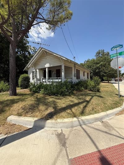 1107 Anthony Street, McKinney TX 75069 - Photo 2