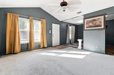 2335 Bethurum Avenue, Dallas TX 75215 - Photo 3