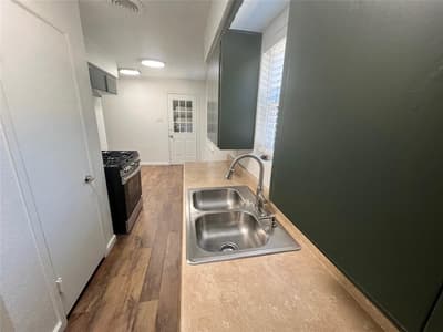 115 Burl Street, Corinth TX 76208 - Photo 5