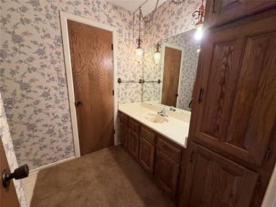 4405 Kingswick Drive, Arlington TX 76016 - Photo 3