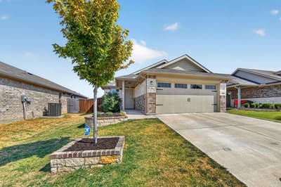 6816 Turtle Stream Drive, Fort Worth TX 76179 - Photo 2