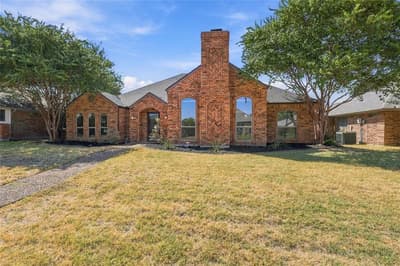 2312 Stone Glen Lane, Carrollton TX 75007 - Photo 2