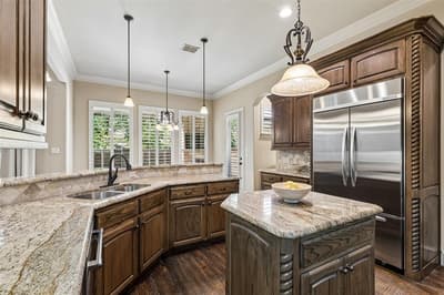 8523 Lakemont Drive, Dallas TX 75209 - Photo 5