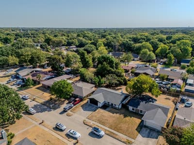 238 Prairie Vista Drive, Dallas TX 75217 - Photo 4