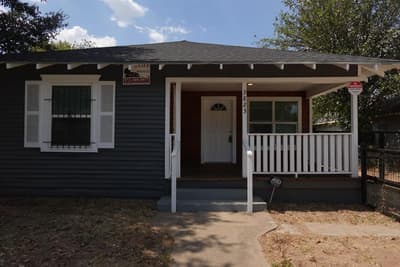 3823 Jamaica, Dallas TX 75210 - Photo 3