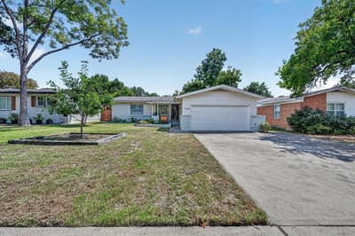 11214 Sinclair Avenue, Dallas TX 75218 - Photo 2