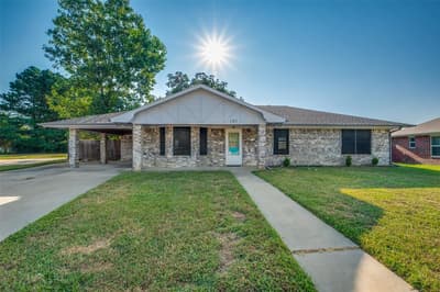 101 Sara Court, Collinsville TX 76233 - Photo 2
