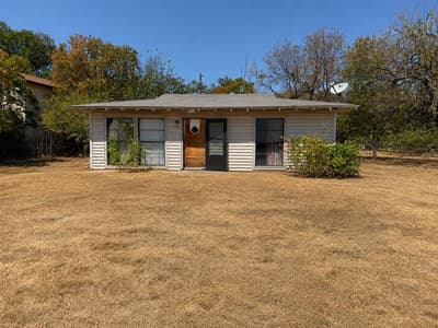 2217 Nina Marie Street, Sansom Park TX 76114