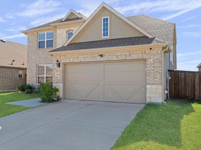 11416 Silver Queen Drive, Aubrey TX 76227 - Photo 2