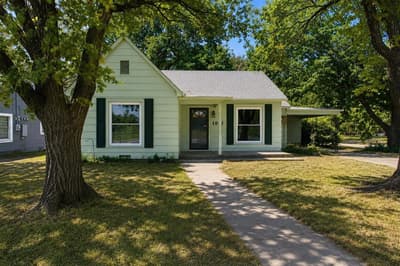1031 Ritchey Street, Gainesville TX 76240