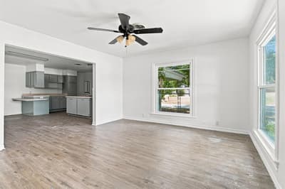 1031 Ritchey Street, Gainesville TX 76240 - Photo 4
