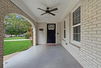 1319 Lansford Avenue, Dallas TX 75224 - Photo 2