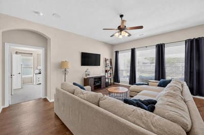 4501 Waterford Glen Drive, Mansfield TX 76063 - Photo 4