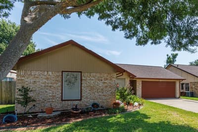 6912 Lyndale Drive, Watauga TX 76148