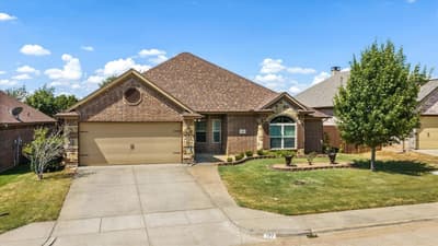 122 Donna Circle, Granbury TX 76049