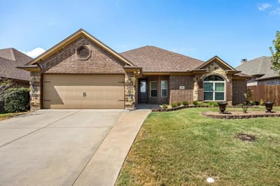 122 Donna Circle, Granbury TX 76049 - Photo 4