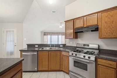 4816 Barnhill Lane, Fort Worth TX 76135 - Photo 5