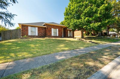 1018 Dandelion Drive, Mesquite TX 75149 - Photo 2