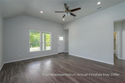 203 E Laura Avenue, Quinlan TX 75474 - Photo 2