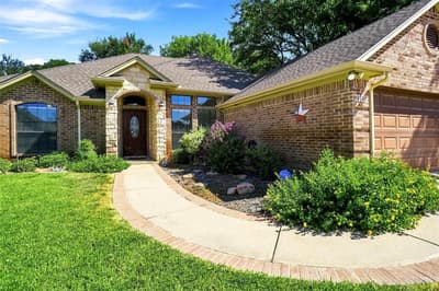 2105 Fair Oaks Drive, Bridgeport TX 76426 - Photo 3