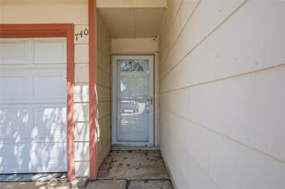 740 Thomas Avenue, Hurst TX 76053 - Photo 3