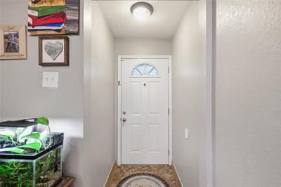 740 Thomas Avenue, Hurst TX 76053 - Photo 4
