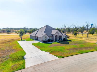 1136 Tremont Lane, Granbury TX 76049 - Photo 2
