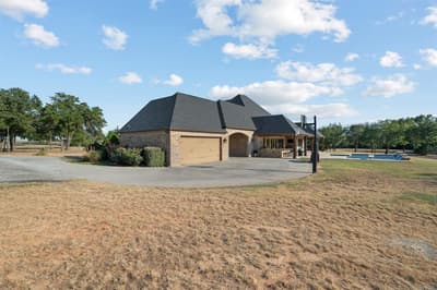 830 County Road 4797, Springtown TX 76082 - Photo 4