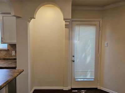 1600 Pecan Chase Circle # 6, Arlington TX 76012 - Photo 2