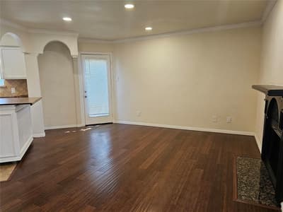 1600 Pecan Chase Circle # 6, Arlington TX 76012 - Photo 3