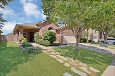 9644 Willow Branch Way, Fort Worth TX 76036 - Photo 2