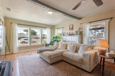 228 W Archer Street, Jacksboro TX 76458 - Photo 3