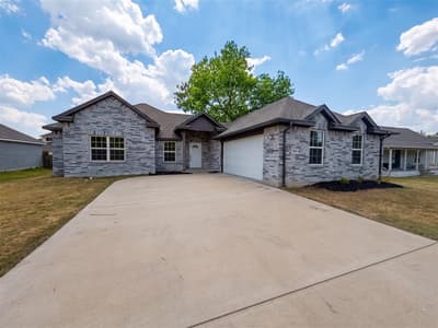 301 E Jefferson Street, Palmer TX 75152