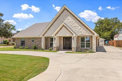 4100 Apache Trail Court, Granbury TX 76048 - Photo 2