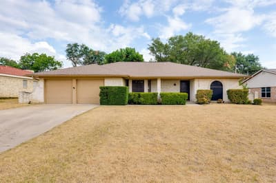 3204 Ashford Avenue, Fort Worth TX 76133