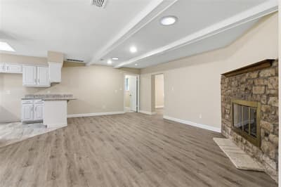 2703 Oak Cliff Lane, Arlington TX 76012 - Photo 4