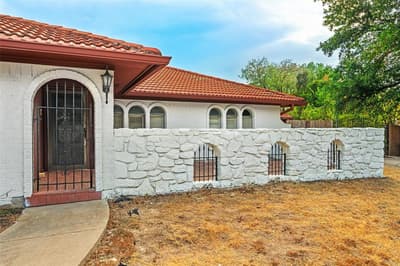 6020 Lantana Lane, Fort Worth TX 76112 - Photo 3