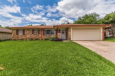 2015 Brenda Avenue, Denison TX 75020