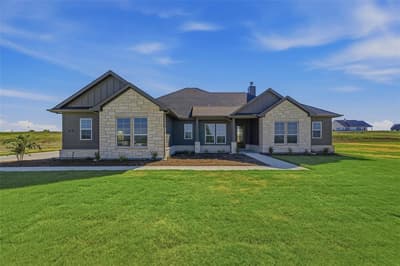 153 Big Sky Road, Decatur TX 76234 - Photo 2