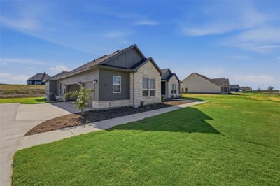 153 Big Sky Road, Decatur TX 76234 - Photo 4
