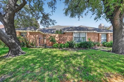 9711 Springtree Lane, Dallas TX 75243 - Photo 2