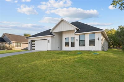 5815 Belaire Circle, Granbury TX 76048 - Photo 3