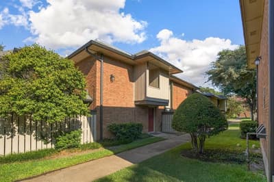 2805 Lineville Drive # 105, Farmers Branch TX 75234