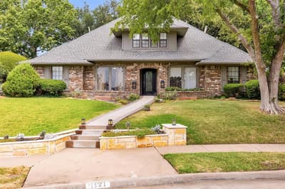 1121 Derbyshire Place, Carrollton TX 75007